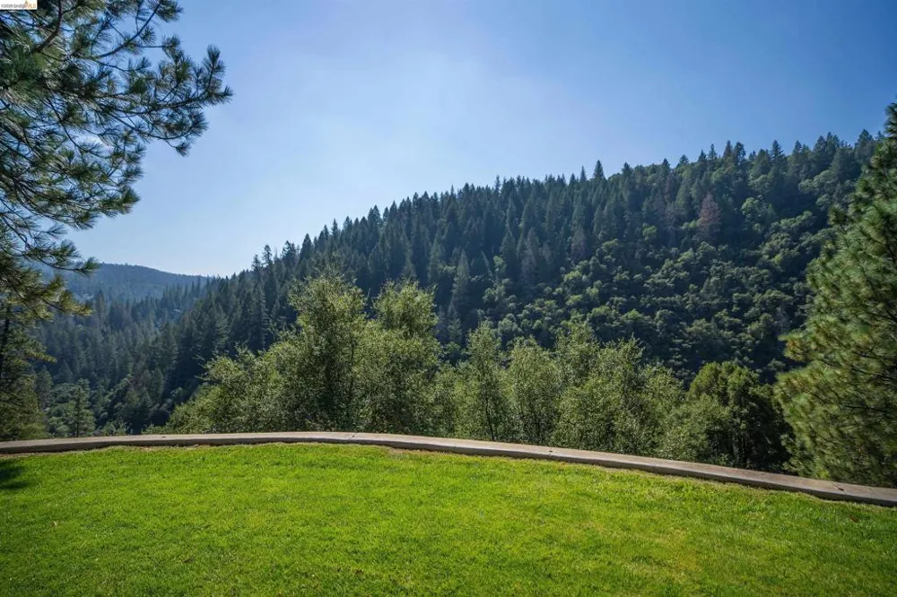 2883 Railroad Flat Rd Wilseyville, CA 95257