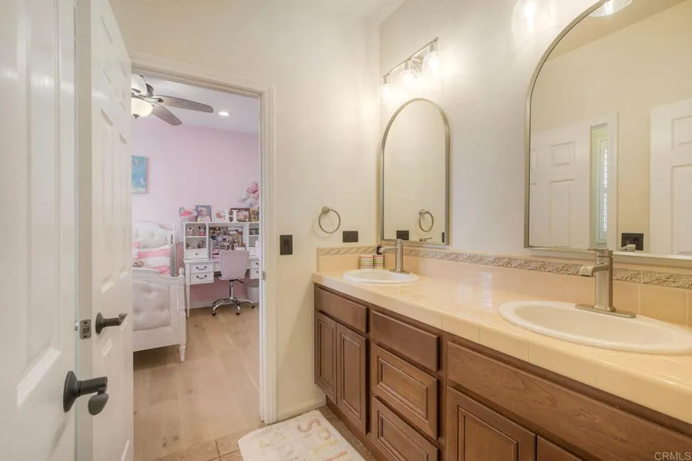 14660 Via Monteverde San Diego, CA 92127