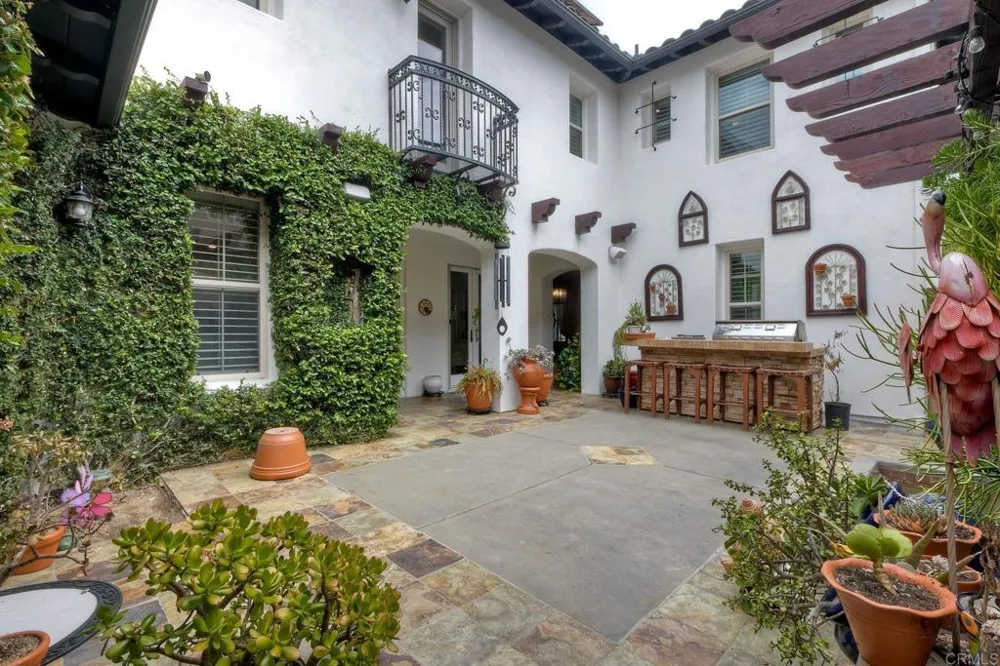 14660 Via Monteverde San Diego, CA 92127