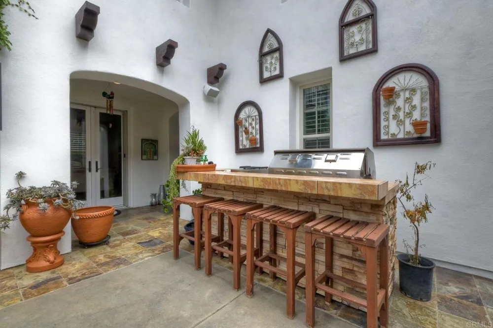 14660 Via Monteverde San Diego, CA 92127