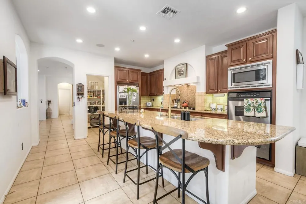 14660 Via Monteverde San Diego, CA 92127