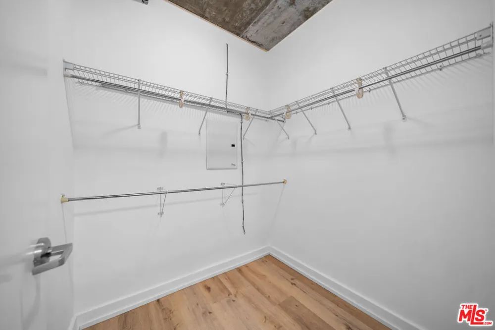 645 W 9th Street #501 Los Angeles, CA 90015