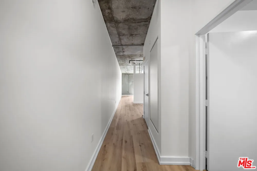645 W 9th Street #501 Los Angeles, CA 90015