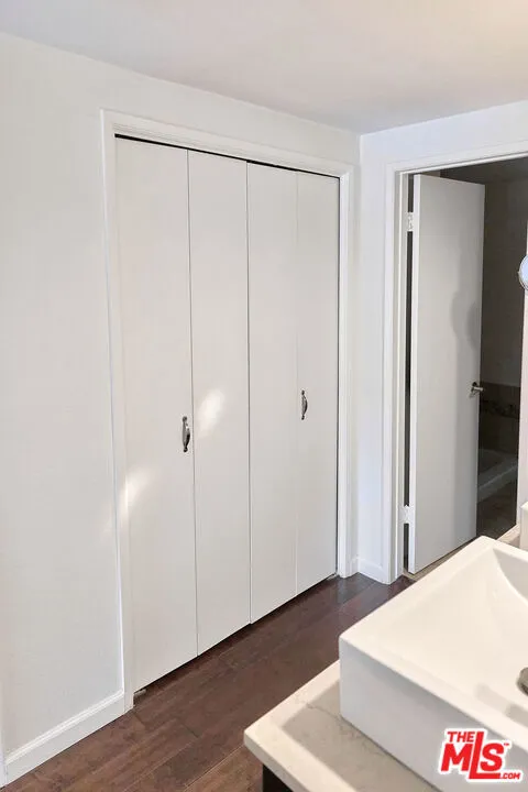 11706 Montana Avenue #309 Los Angeles, CA 90049