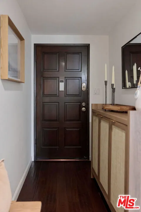 11706 Montana Avenue #309 Los Angeles, CA 90049