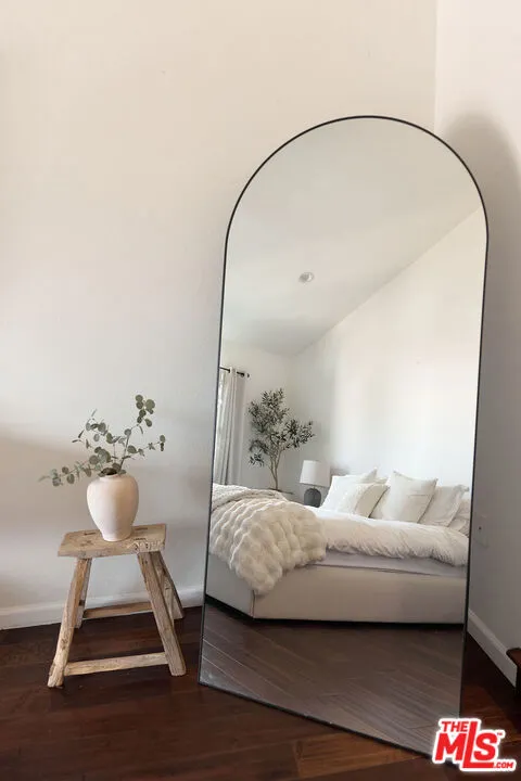11706 Montana Avenue #309 Los Angeles, CA 90049