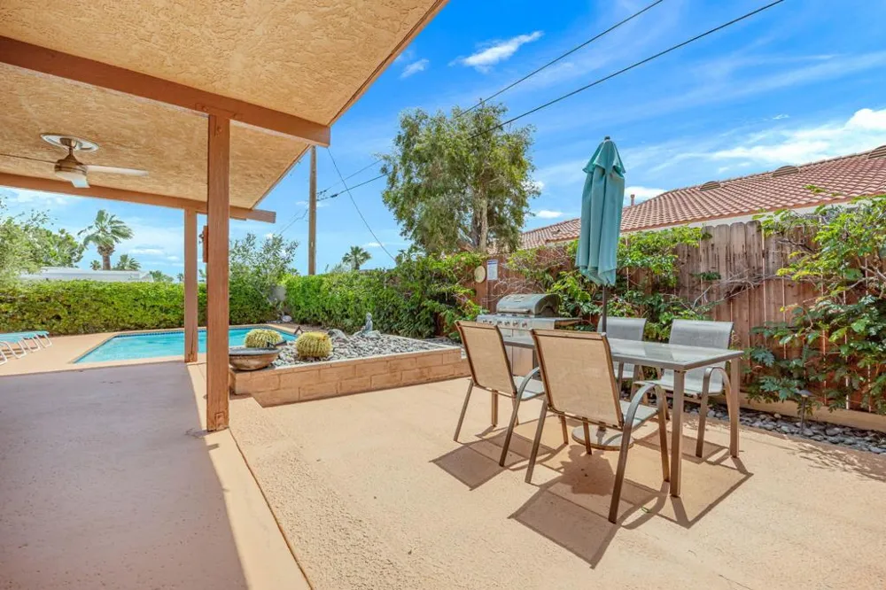 377 Cabrillo Road Palm Springs, CA 92262