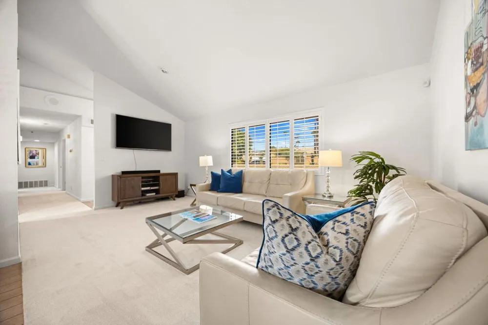 377 Cabrillo Road Palm Springs, CA 92262
