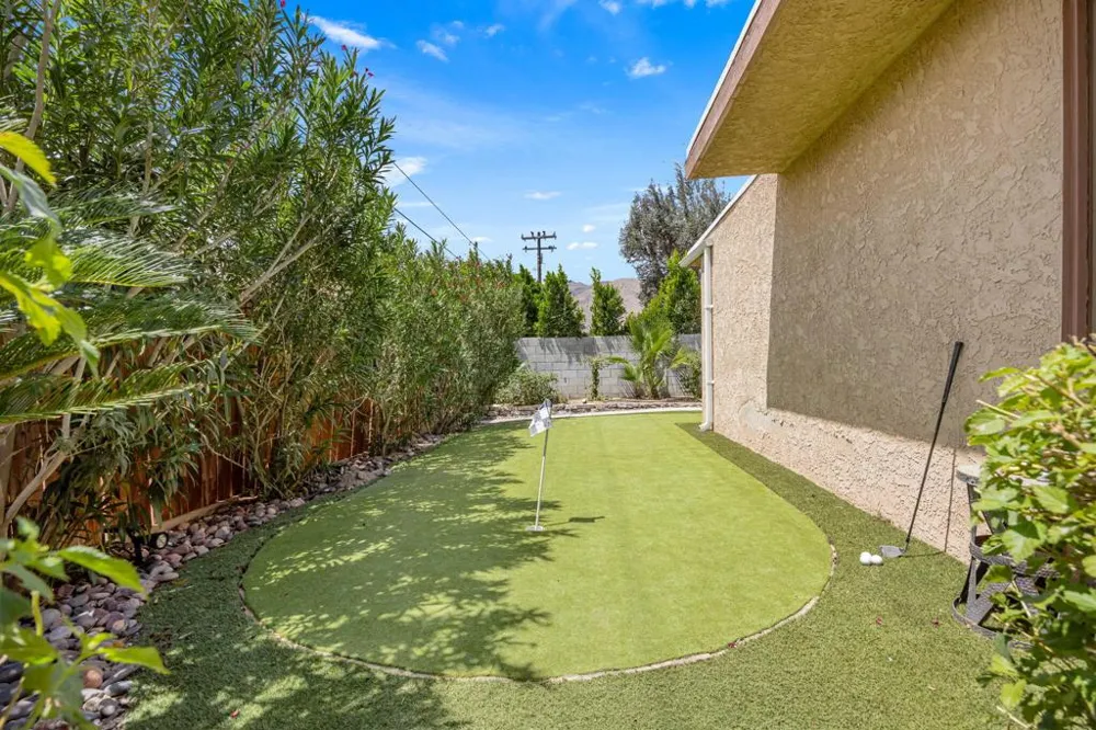 377 Cabrillo Road Palm Springs, CA 92262