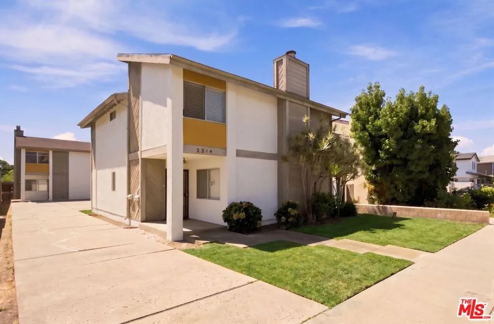 2214 Dufour Avenue #B Redondo Beach, CA 90278