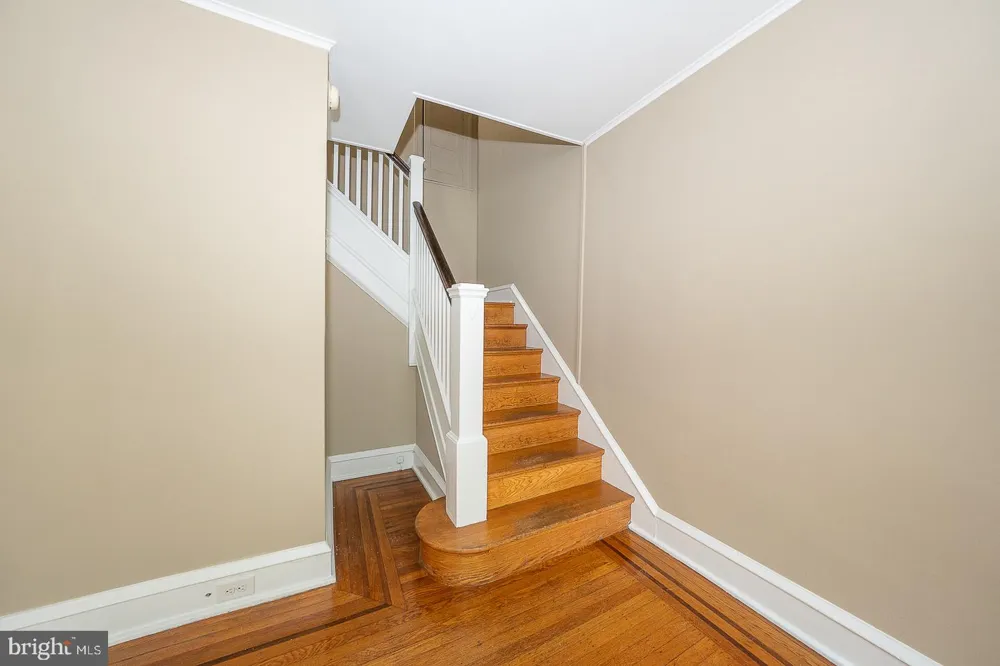 228 MONTGOMERY Haverford, PA 19041