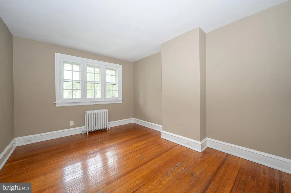 228 MONTGOMERY Haverford, PA 19041