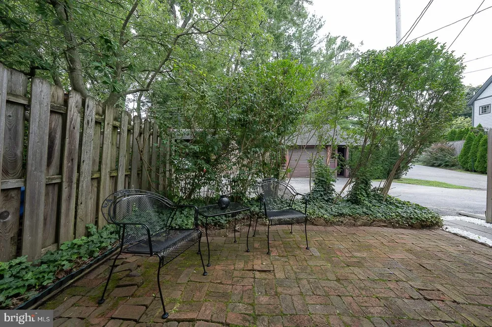 228 MONTGOMERY Haverford, PA 19041
