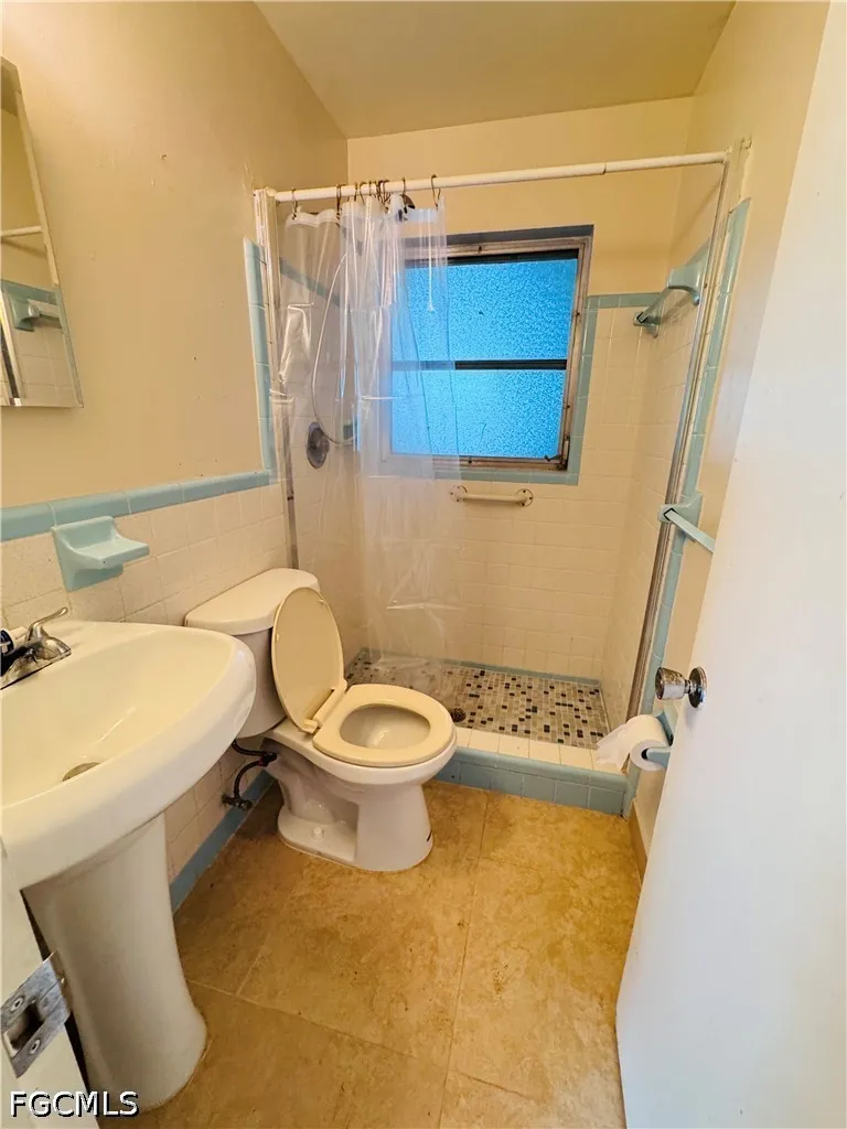 Kelly Street Fort Myers, FL 33901