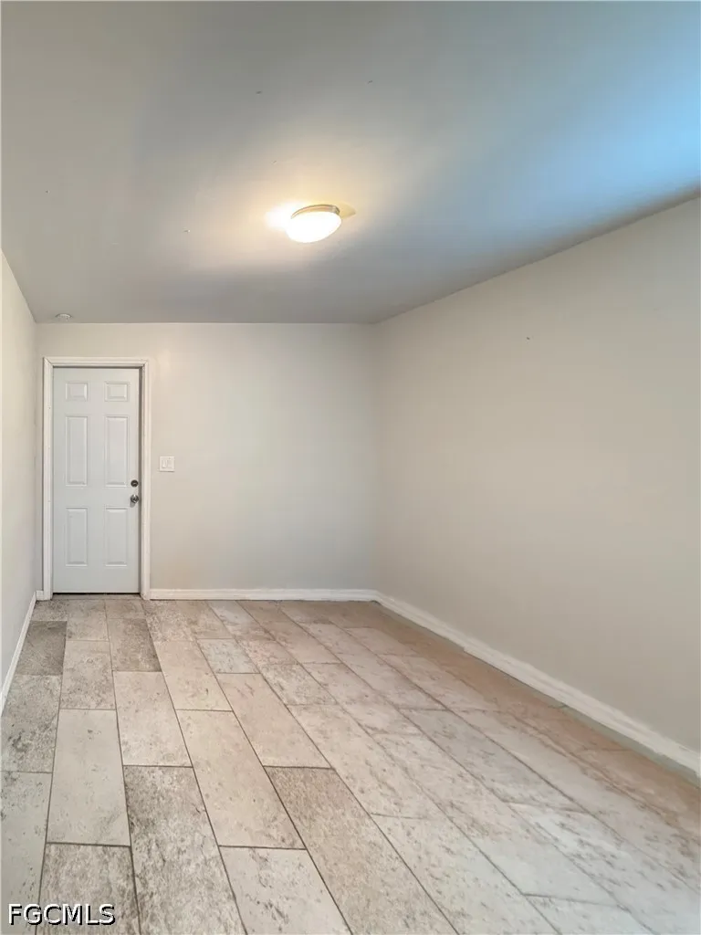 Kelly Street Fort Myers, FL 33901
