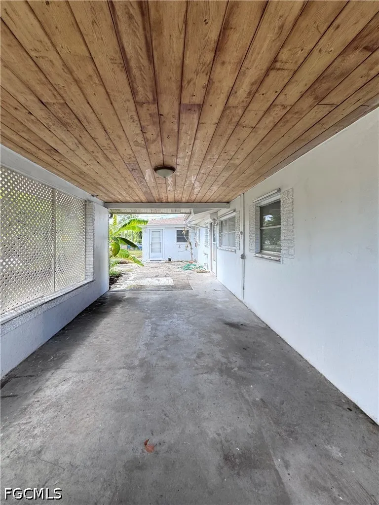 Kelly Street Fort Myers, FL 33901