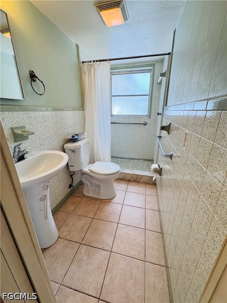 Kelly Street Fort Myers, FL 33901