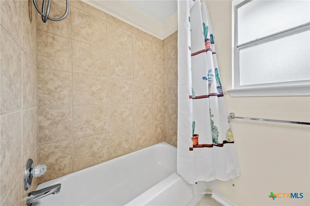 1203 Woodhollow Drive Temple, TX 76502