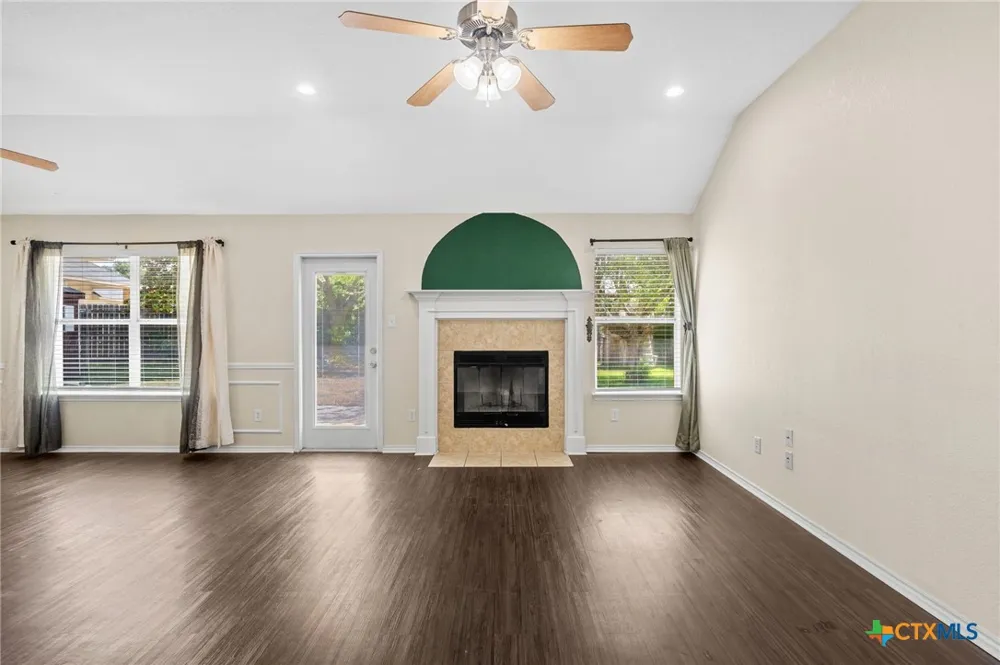 1203 Woodhollow Drive Temple, TX 76502