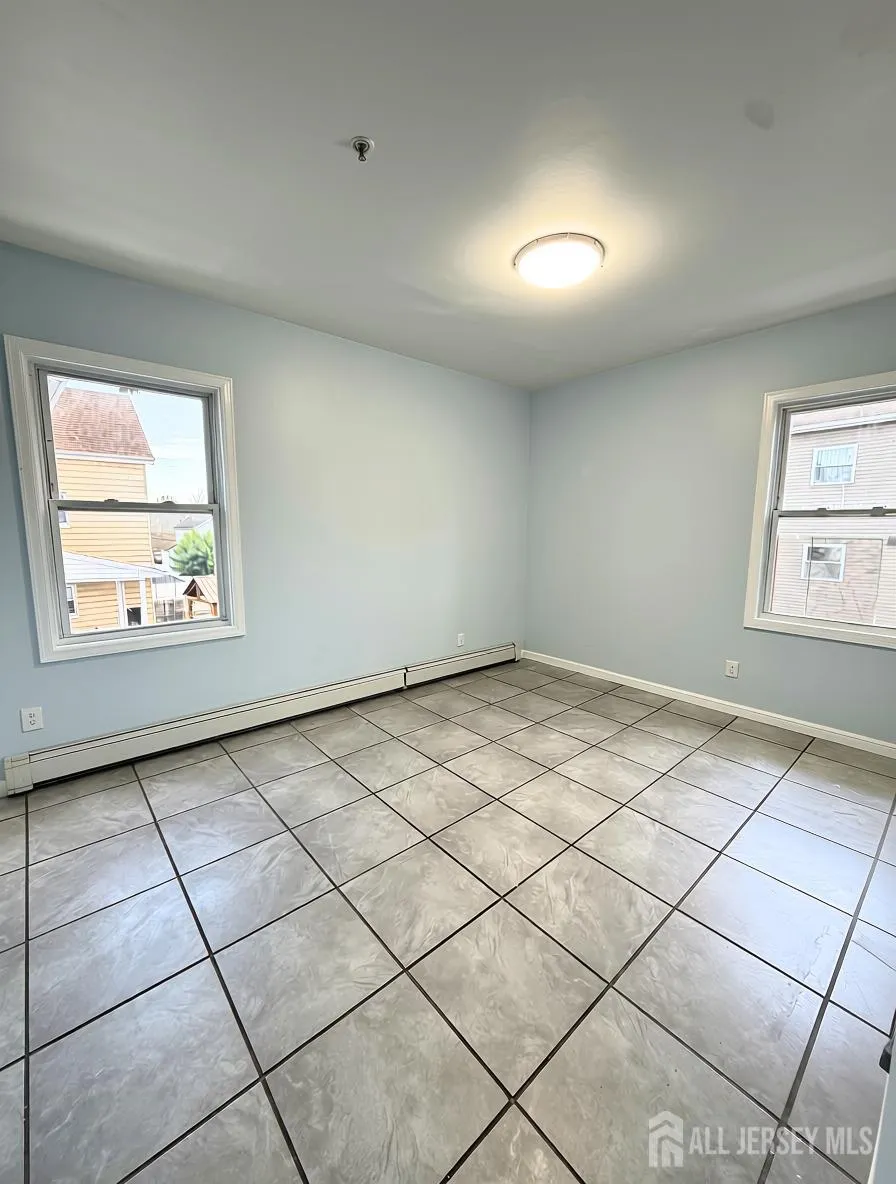 410-412 1st Avenue #2 Elizabeth, NJ 07206