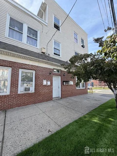 410-412 1st Avenue #2
