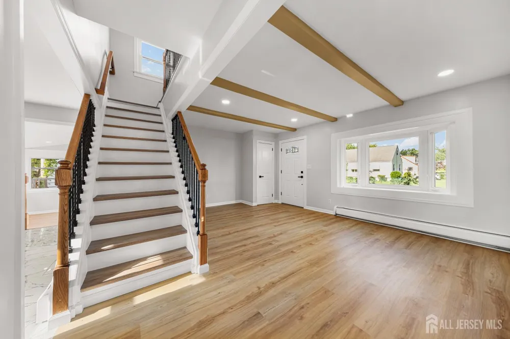 24 Morgan Drive Edison, NJ 08817