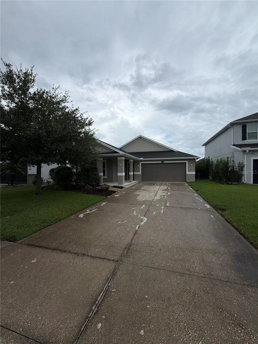 120 PRESTWICK GRANDE DRIVE Daytona Beach, FL 32124
