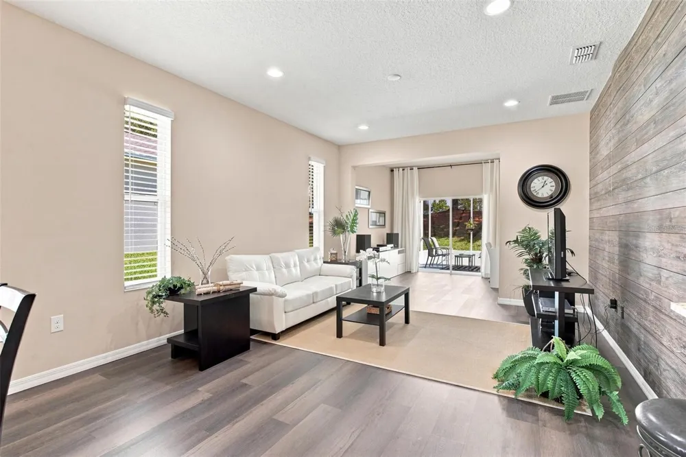 27001 WHITE PLAINS WAY Leesburg, FL 34748