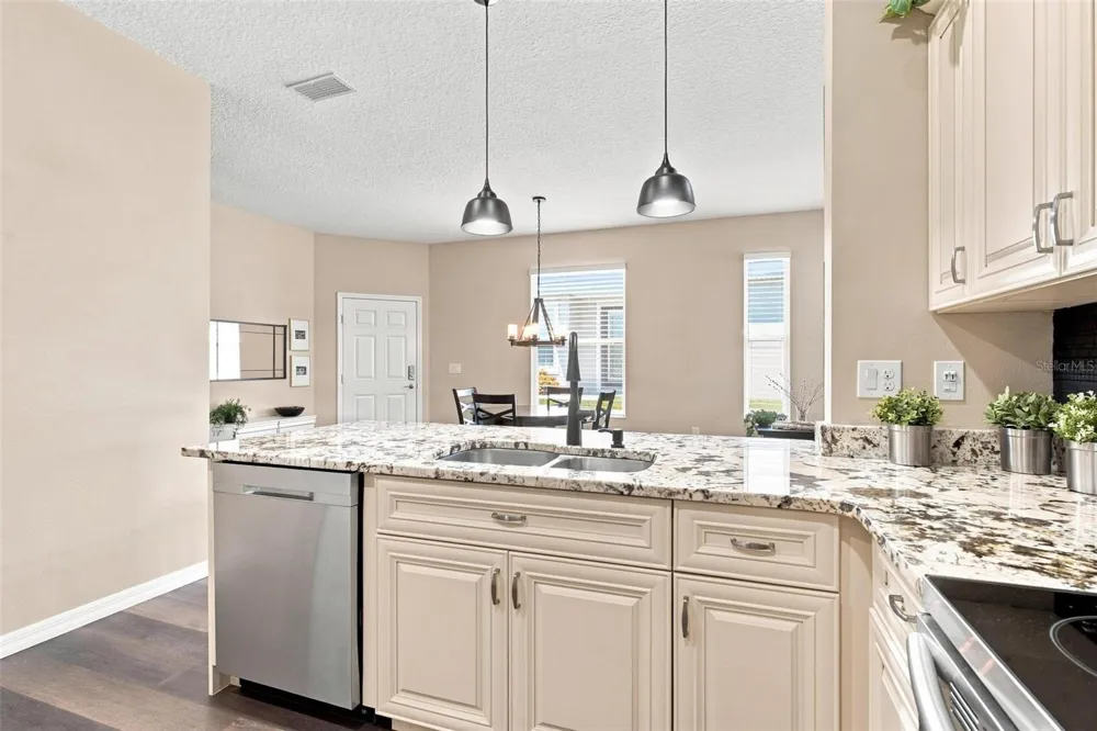 27001 WHITE PLAINS WAY Leesburg, FL 34748