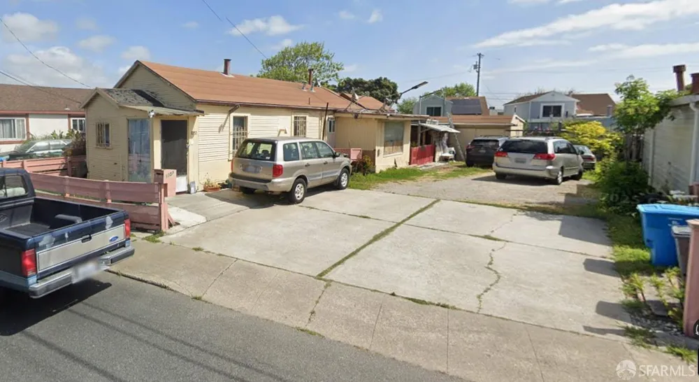 1052 Huntington Avenue E San Bruno, CA 94066