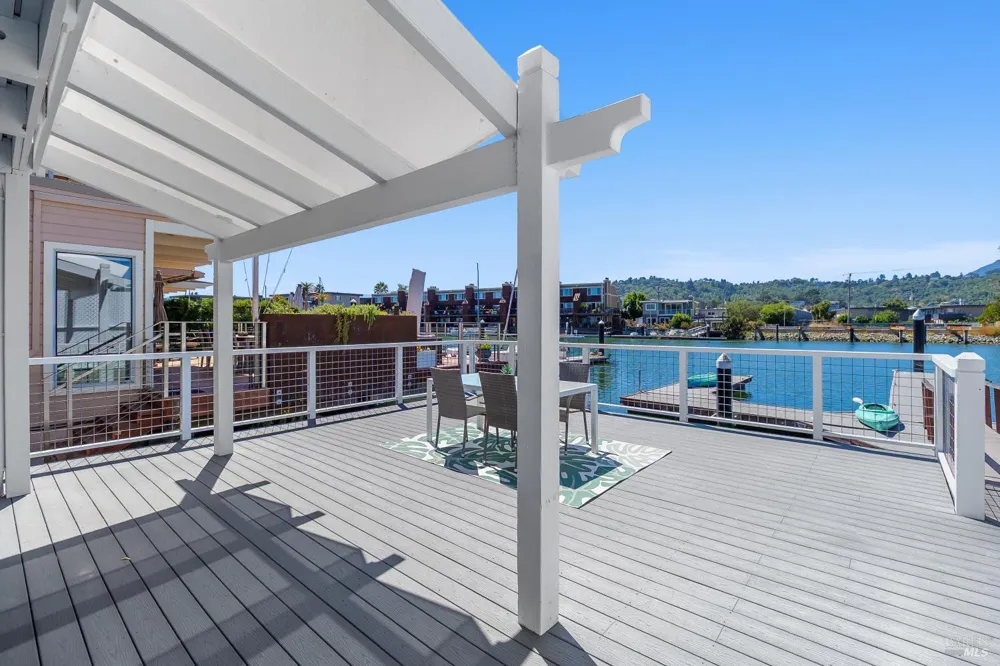 22 Mooring Road San Rafael, CA 94901
