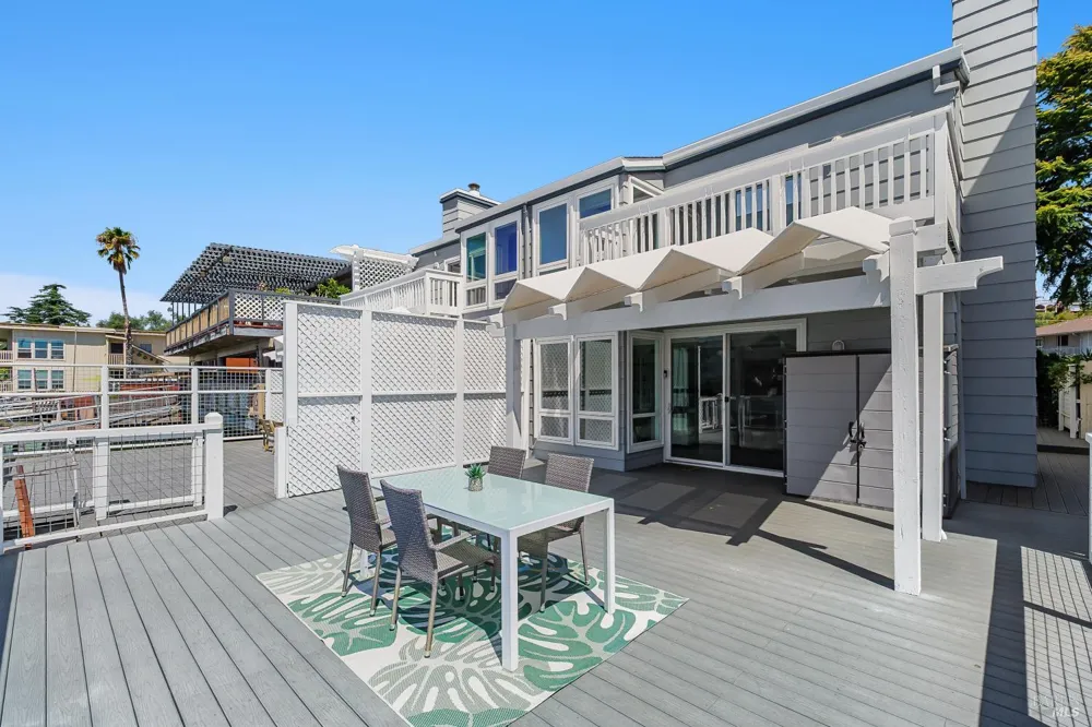 22 Mooring Road San Rafael, CA 94901