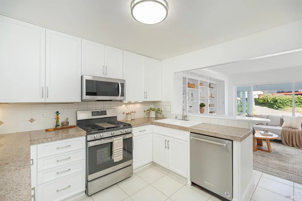 22 Mooring Road San Rafael, CA 94901