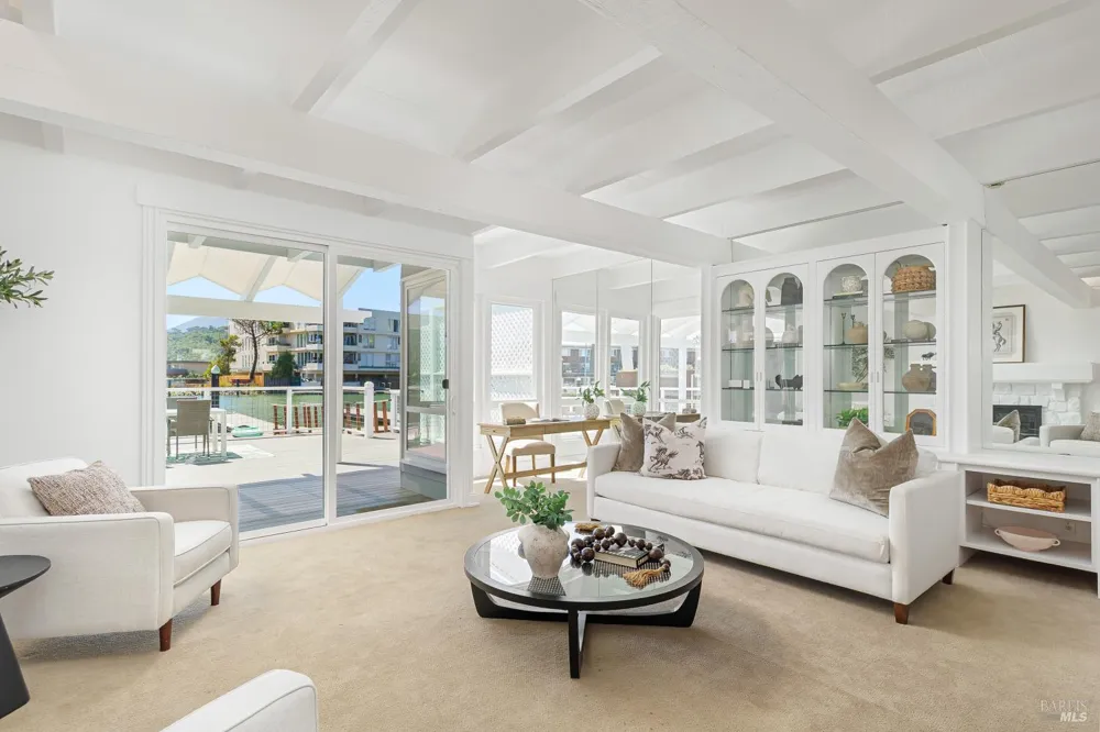 22 Mooring Road San Rafael, CA 94901
