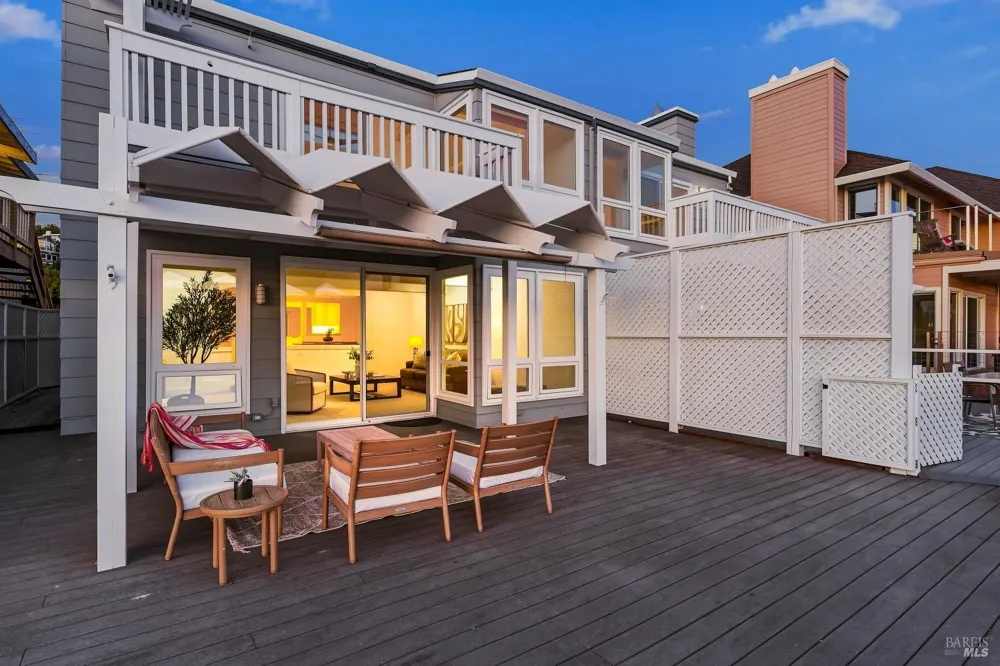 22 Mooring Road San Rafael, CA 94901