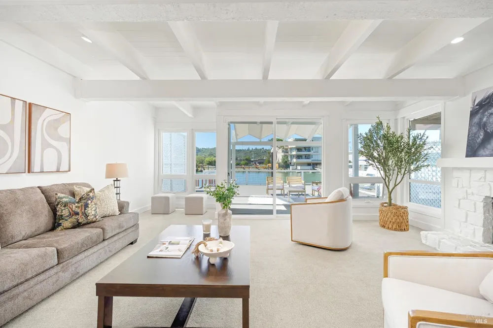 22 Mooring Road San Rafael, CA 94901