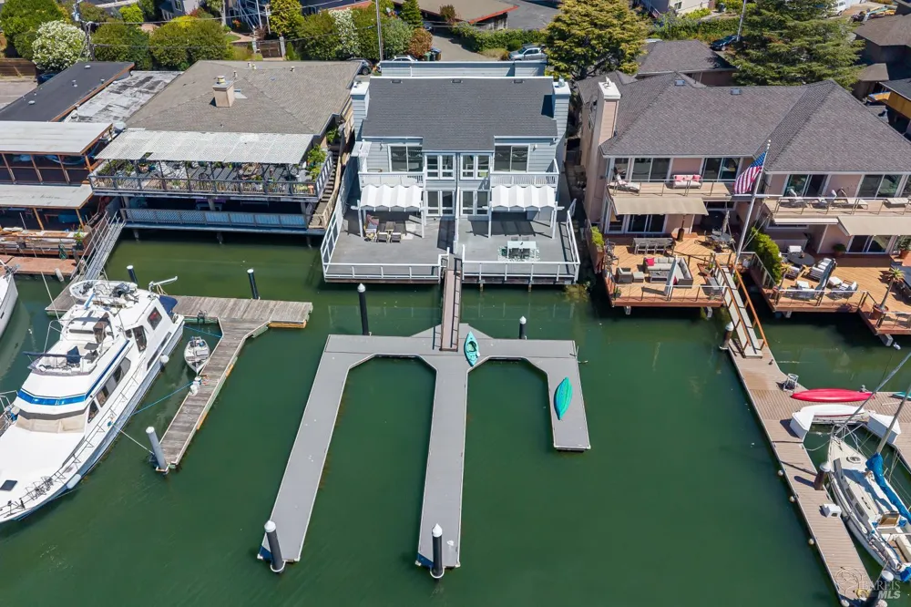 22 Mooring Road San Rafael, CA 94901