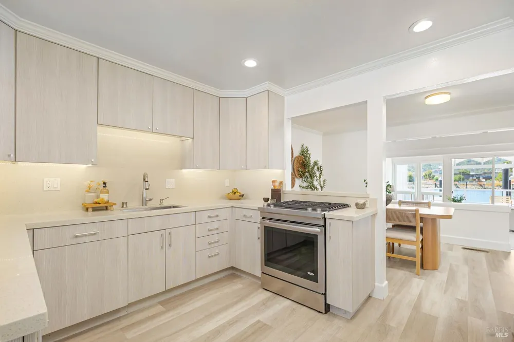 22 Mooring Road San Rafael, CA 94901