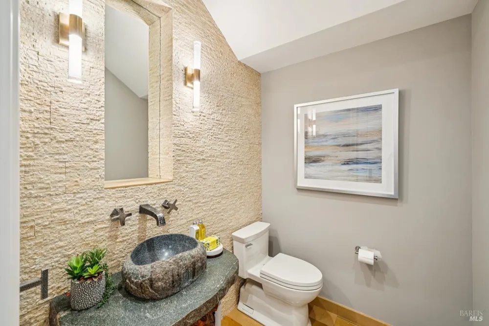 65 Rock Road Kentfield, CA 94904