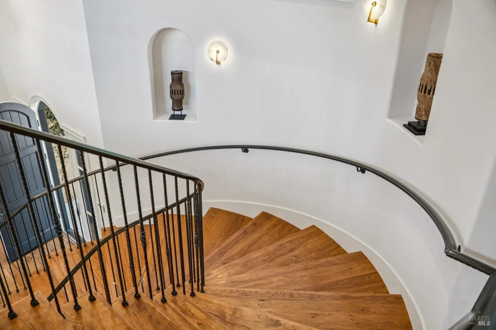 65 Rock Road Kentfield, CA 94904