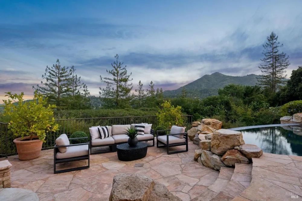 65 Rock Road Kentfield, CA 94904
