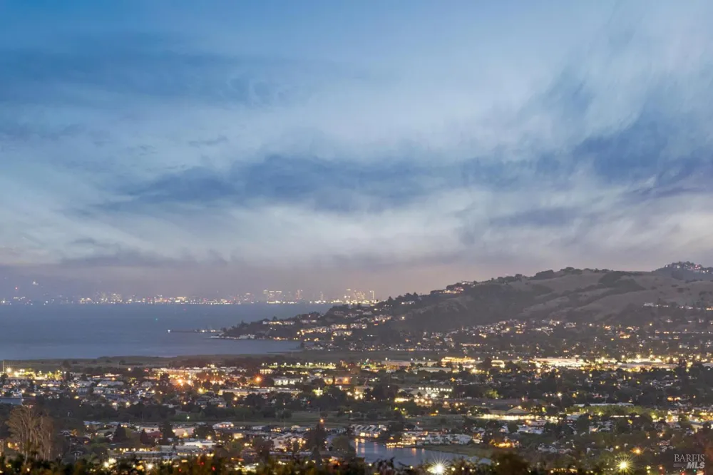 65 Rock Road Kentfield, CA 94904