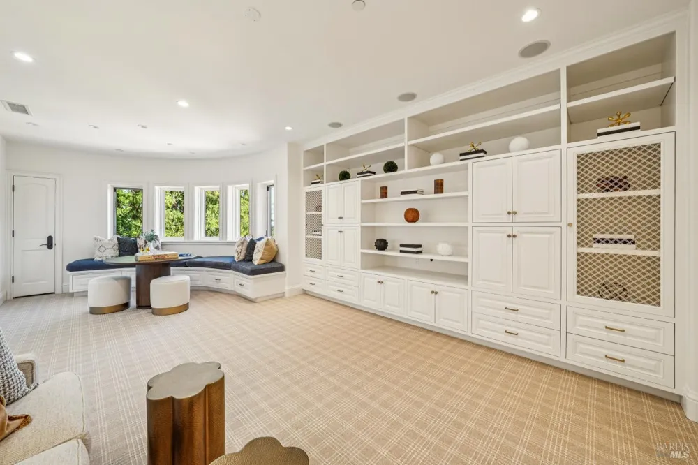 65 Rock Road Kentfield, CA 94904