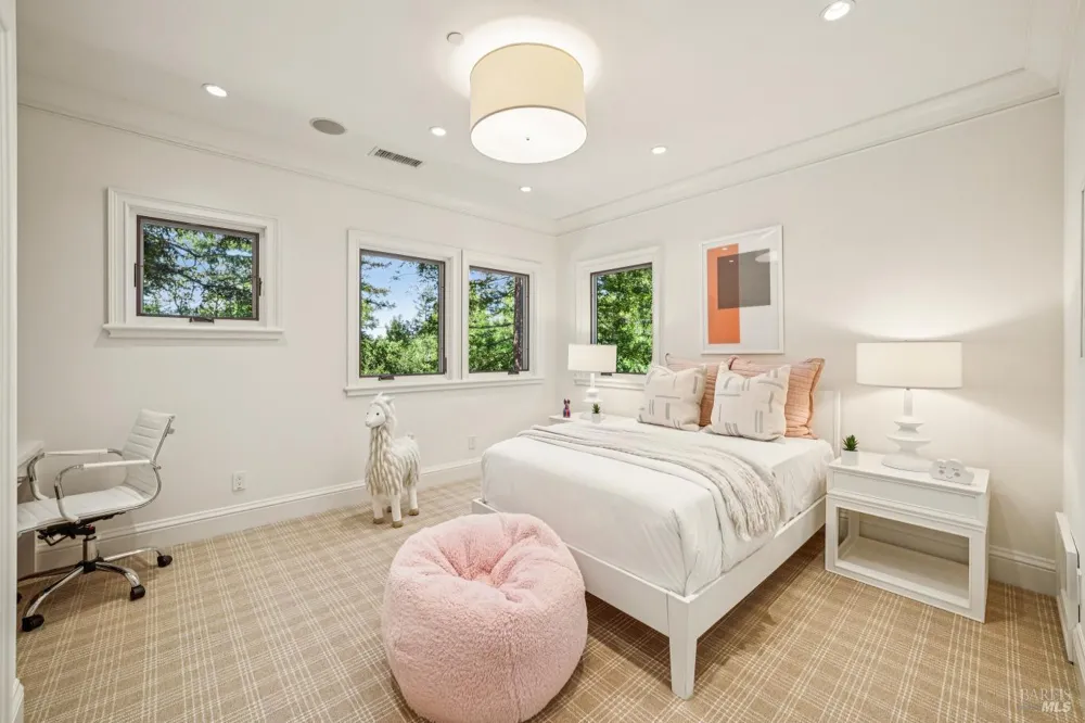 65 Rock Road Kentfield, CA 94904