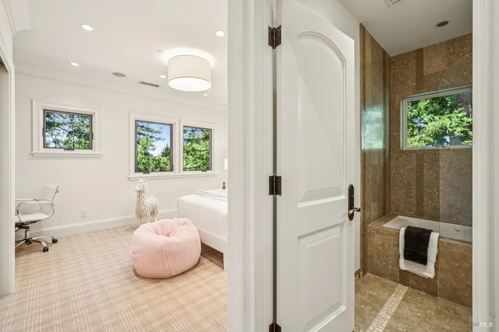 65 Rock Road Kentfield, CA 94904
