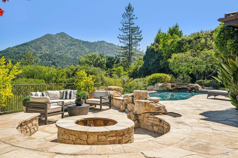 65 Rock Road Kentfield, CA 94904