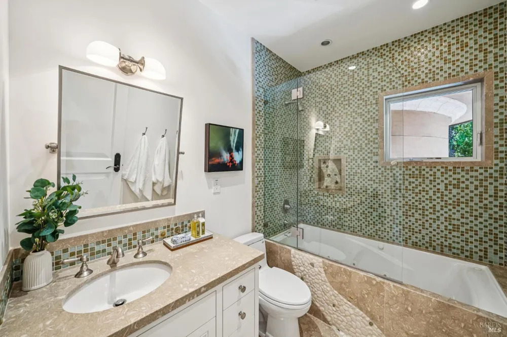 65 Rock Road Kentfield, CA 94904