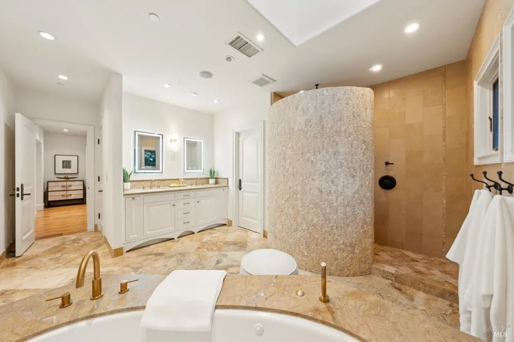 65 Rock Road Kentfield, CA 94904