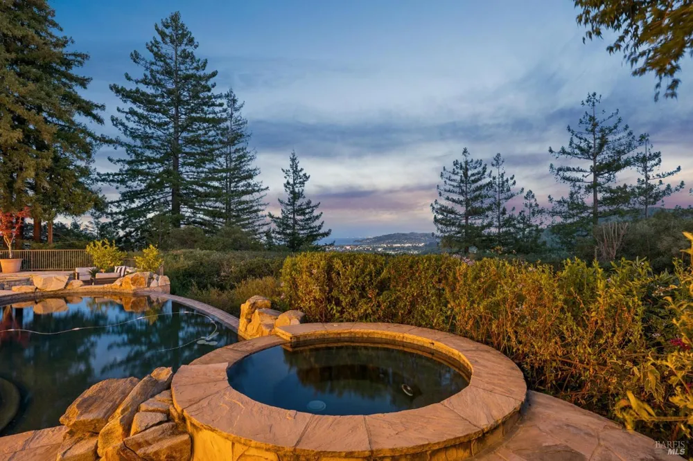 65 Rock Road Kentfield, CA 94904