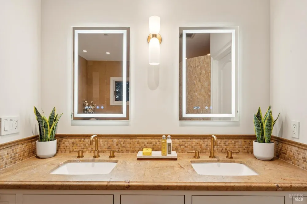 65 Rock Road Kentfield, CA 94904